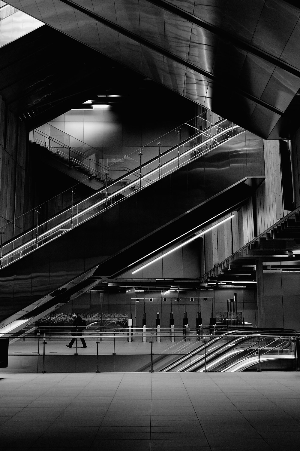 Monumental architecture — Human Presence in Geometry